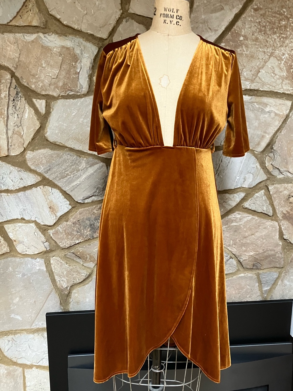 Forever 21 Deep V Velvet Wrap Midi Dress in Burnt Orange